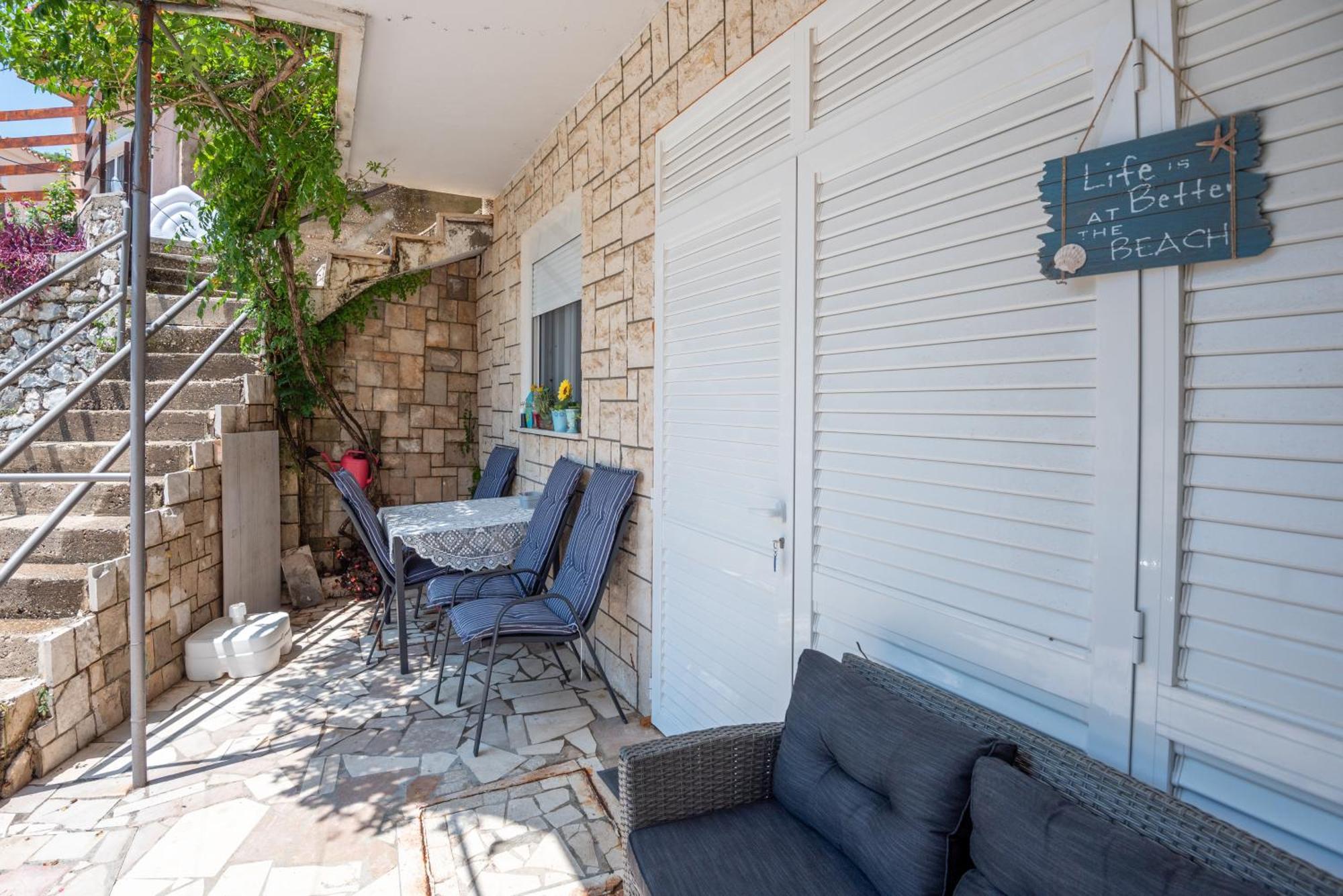 Apartmani Dora Duboka Exterior photo